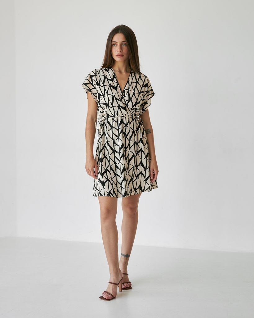 shopify_media_42609249124598.jpg