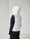 Короткий жилет з відстібним капюшоном - Wear Me