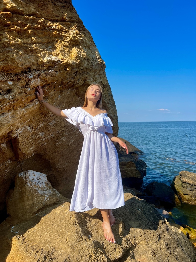 Сукня з резинкою на планці