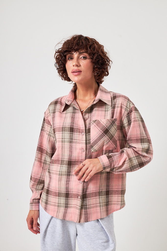 Картата сорочка з нагрудною кишенею